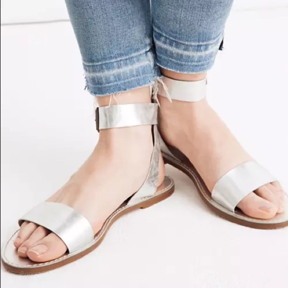 Madewell Boardwalk Ankle Strap Sandals in silver